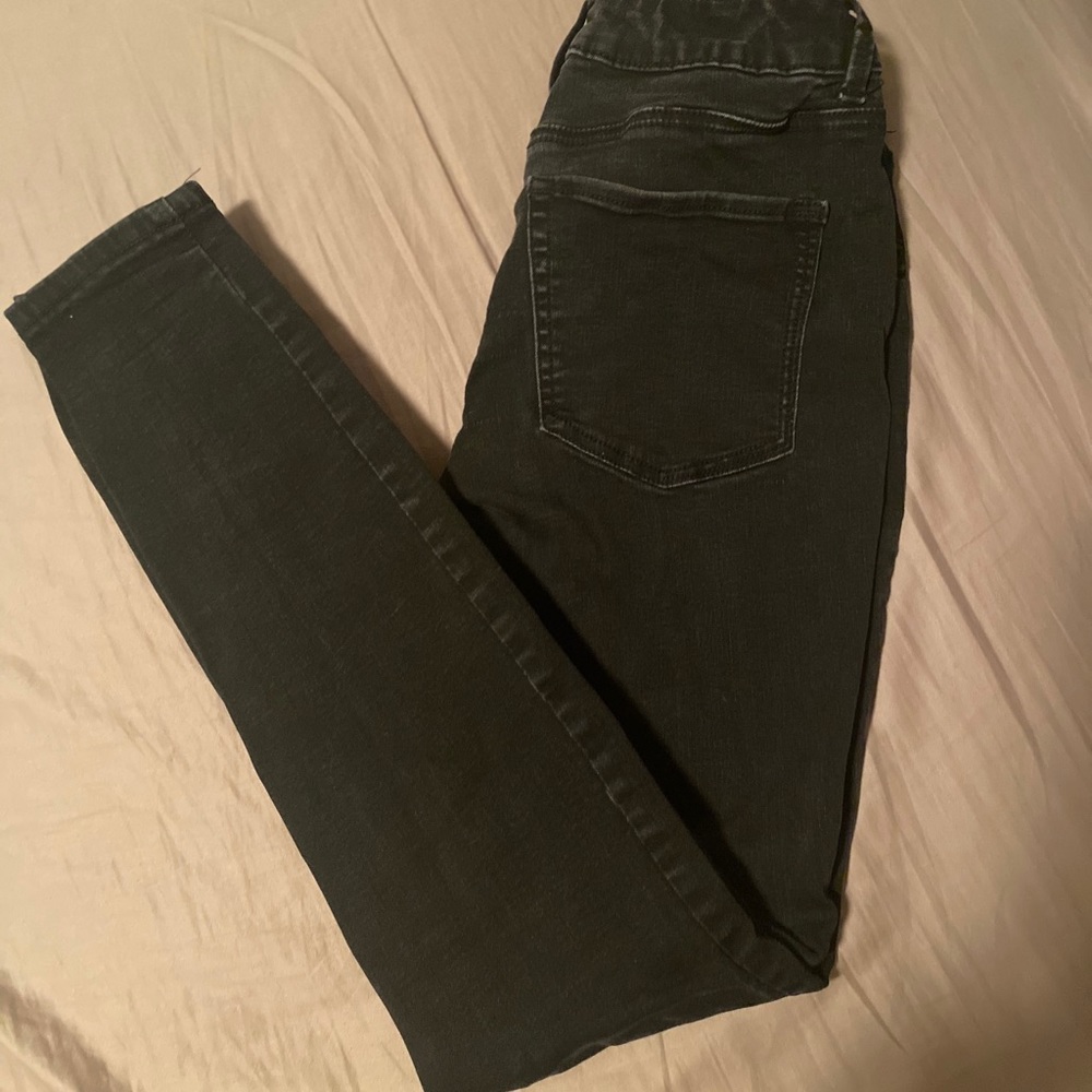 Maurices Black high rise Skinny Jean
